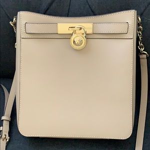 Michael Kors cross body purse